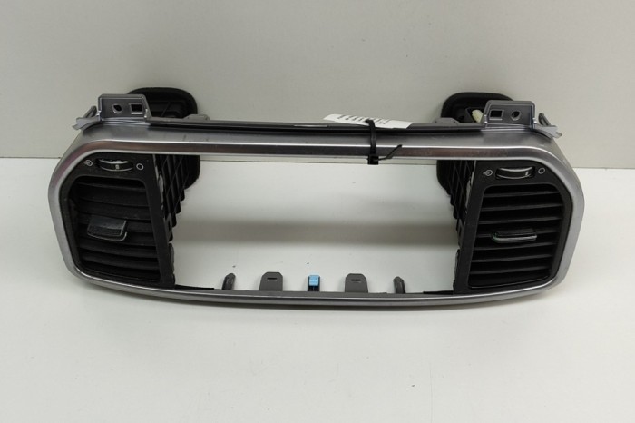 Gura de ventilație planșa de bord KIA SPORTAGE QL 2021 OEM: 84740-F1AB0-QB1,84740F1AB0QB1 30667228
