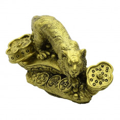 Tigru auriu pentru prosperitate si putere pe monede chinezesti si Ru Yi