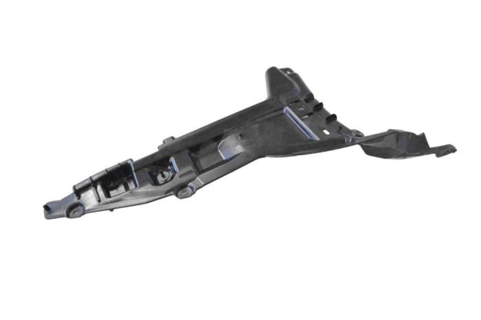 Suport bara de protecție dreapta spate TESLA MODEL S 2017 OEM: 1009273-00-E 21839517