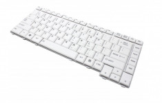 Tastatura laptop Toshiba Satellite L300 alba US cu rama foto
