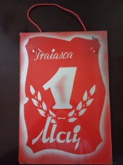 NI297 Material de propagandă comunistă realizat din sticlă vopsită, Trăiască 1 Mai