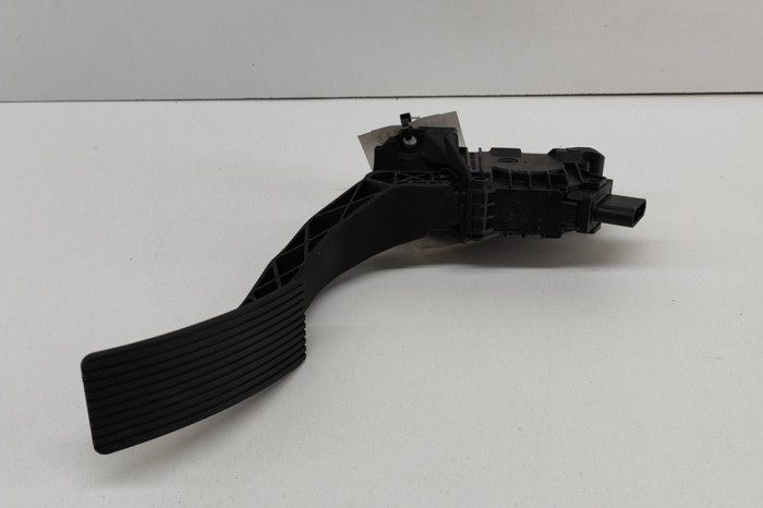 Pedala de accelerație MERCEDES-BENZ CLA Coupe C118 2022 OEM: A1773002100,6PV012934-07,6PV012934 25770473