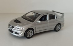 Macheta Mitsubishi Lancer Evo 8 2003 silver - Welly 1/36