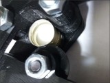 Capsatorul universal - Dispozitiv manual pentru sertizat (sigilat) capace prefiletate din aluminiu H 28,24,18,14,12 etc