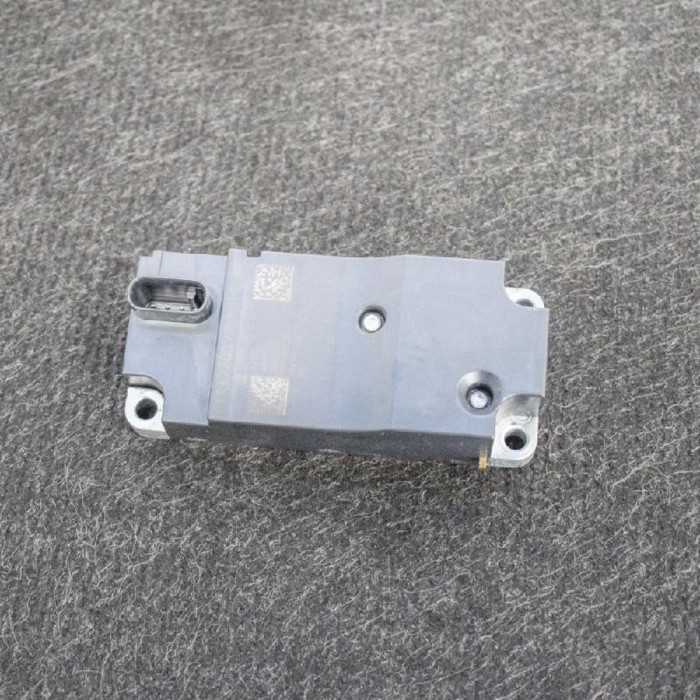 Unitate de control blocare direcție AUDI Q7 4M 2016 OEM: 3Q0905861A,3357540104 | 10045900