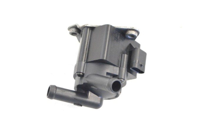 Pompa de apa auxiliara BMW 5 F10 2012 OEM: 7629917 12161567