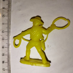 bnk jc Figurina neidentificata 60 mm - cowboy cu lasou