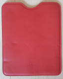 Husa tip mapa rosie din piele pentru tableta, dimensiunea mapei 20X24 cm