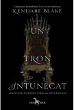 Un tron intunecat (seria Trei coroane intunecate, vol. 2)