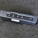 Indicator de schimbare a treptelor de viteză AUDI Q5 8R 2011 OEM: 8R2713463 2036585