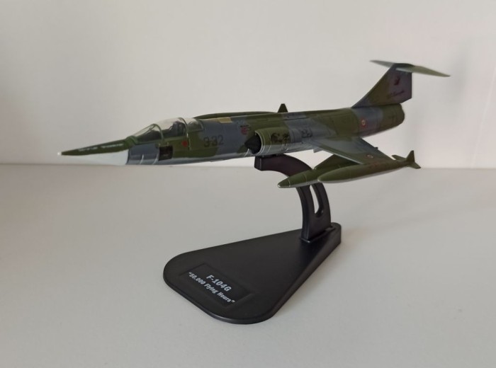 Macheta avion F-104 G 1958 Italian Air Force - Italeri 1/100 F104