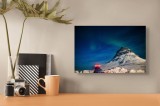 Tablou Canvas Lumini Magnetice peste Muntele &Icirc;nzăpezit, 39 x 26 cm, CMCLASS
