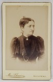 BUCURESTI , STUDIO MAX SCHWARZ , DOAMNA CU ROCHIE CU UMERII DIN VOAL NEGRU , FOTOGRAFIE C.D.V. , SFARSITUL SEC. XIX