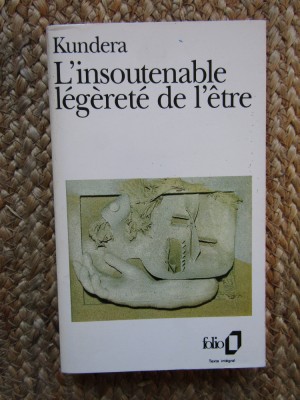 L`INSOUTENABLE LEGERETE DE L`ETRE de MILAN KUNDERA foto
