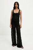 compleu culoarea negru
