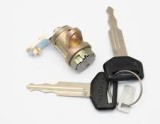 Set yale inchidere Toyota Hilux/4-Runner (N50), 1998-1995/Hilux (N60), 1998-, cu 2 butuci blocare usa, 69051-35110; 69052-35110,
