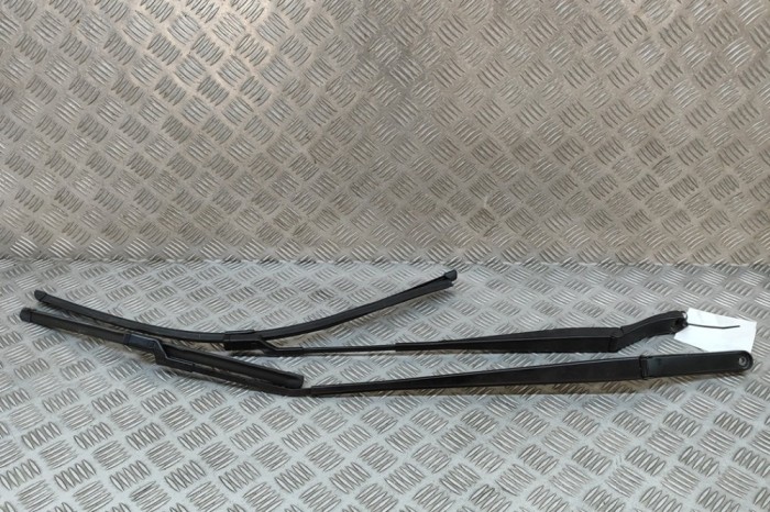 Braț ștergător față VW ID.4 E21 2021 OEM: 11A955410,11A955409 | 28657894