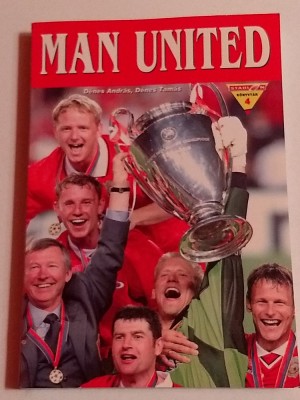 Carte fotbal in limba maghiara - MANCHESTER UNITED foto
