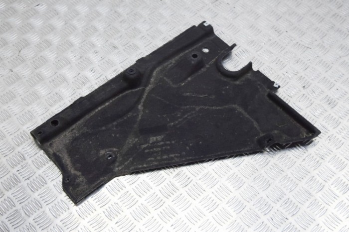 Scut motor st&acirc;nga spate AUDI A6 4A2, C8 2020 OEM: 4K0825215 11574246