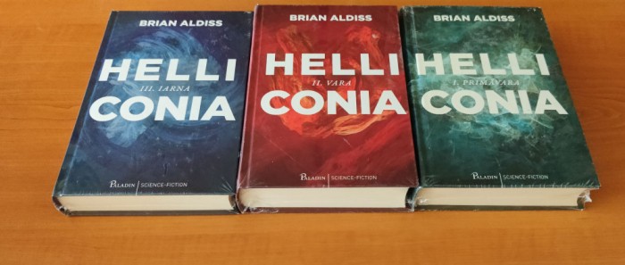 Pachet Helliconia (Primăvara, Vara, Iarna) - Brian Aldiss (sigilat / &icirc;n țiplă)