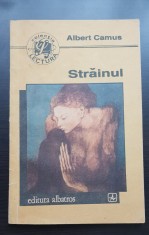 Străinul - Albert Camus foto