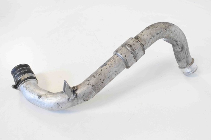 Furtun intercooler dreapta AUDI A6 4F2, C6 2011 OEM: 059145834D