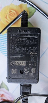 Alimentator SONY AC-L200D pentru camera video Sony FUNCTIONEAZA . foto