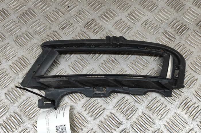 Grila st&acirc;nga față VW GOLF VII 5G1, BQ1, BE1, BE2 2013 OEM: 5G0853211F 22972553