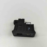 Port USB/AUX-In PORSCHE PANAMERA 971 2018 OEM: 9P1035222A,5Q0035726H | 30640184