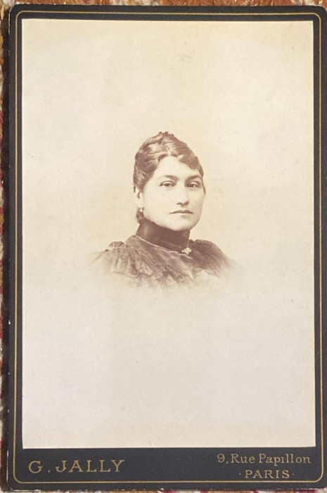 ,,GABRIEL JALLY&quot;FOTO VECHE PE CARTON/9,RUE PAPILLON(a l&#039;angle de la rue Lafayete