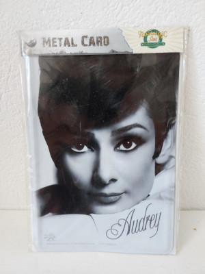 Audrey - Nostalic Art Metal Card - Carte postala, felicitare / vedere metalica foto