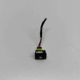 Comutator deschidere rezervor BMW 3 F30, F80 2017 OEM: 9358969 | 31798869