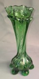 VAZĂ VINTAGE DIN STICLĂ VERDE MASIVĂ, MODEL DEOSEBIT