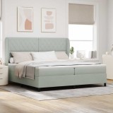 Cumpara ieftin Pat cu arcuri cu saltea Gri deschis 200 x 200 cm Catifea