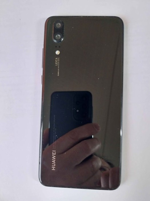 Telefon Huawei P20