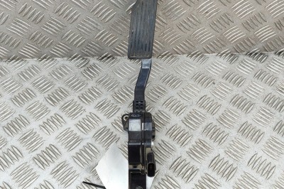 Pedala de accelerație ISUZU D-MAX II TFR, TFS 2014 OEM: 8980677481,VN198800-7911 27548561 foto