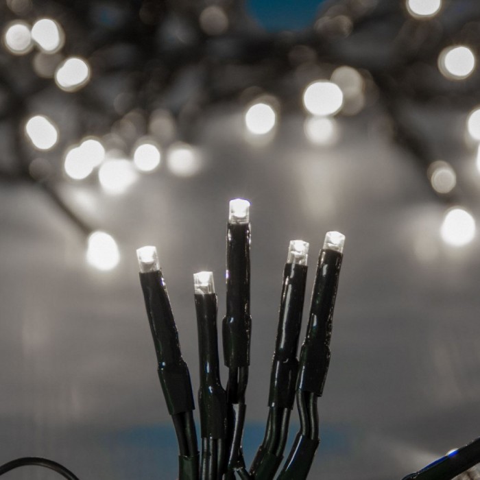 Instalație Lumini de Crăciun LED, 800 Becuri, Lungime 43m, Culoare Alb Rece, Extensibilă, Cablu Verde, Utilizare Interior/Exterior IP44