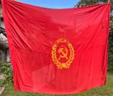 Steag Mare Comunist PCR folosit la demonstrații - Partidul Comunist Roman