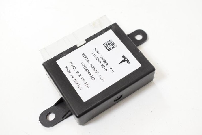 Alt modul de control TESLA MODEL S 2016 OEM: 1100308-00-A,V2919740327 2934873