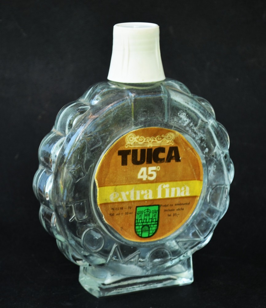 Sticla veche de tuica de 45 de grade extra fina de Cluj circa 1980 ...