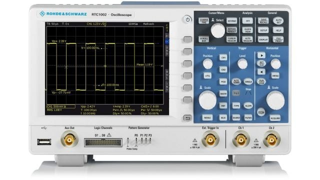 Osciloscop digital RTC1K-COM2 Osciloscop: semnale mixte; Ch: 2; 300MHz; 1Gsps; 1Mpts; 1n&divide;100s/div cu ajutorul FFT