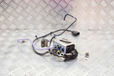 Unitate de control suspensie pneumatică TESLA MODEL S 2014 OEM: 1047417-00-A,6007021-00-B 11611615 foto