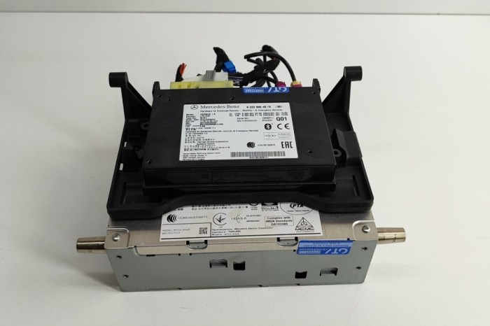 Unitate radio CD navigație MERCEDES-BENZ C T-Model S205 2018 OEM: A2139002225,A2139018510,A2139026517,A2229004619,A2229014305,A2229027118 28841117