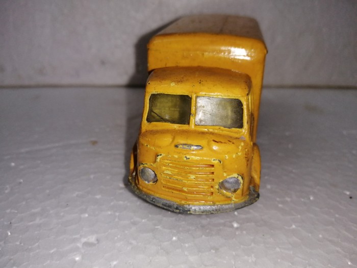 bnk jc Corgi 411 Karrier Bantam Lucozade