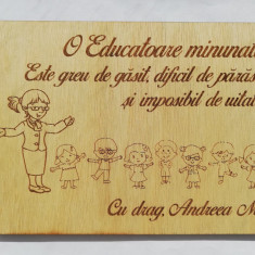 Cadou personalizat “Educatoare Minunata”, lemn natur, 15x20cm, Artmis Gift