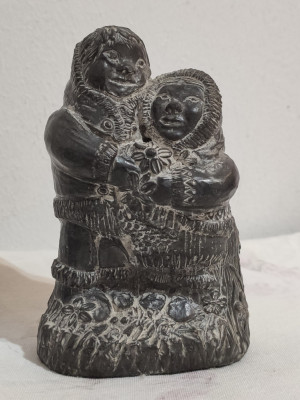 Sculptura inuita, artist Edmund Wolf Canada, 1970 * foto