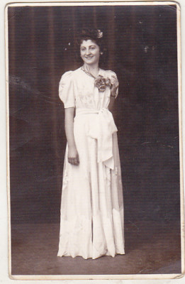 bnk foto - Portret de doamna - Foto Reval Bucuresti 1942 foto