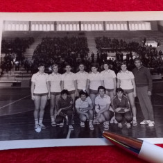 Foto-handbal Universitatea Timisoara inaintea meciului cu Roermond Olanda(`69)