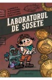 Laboratorul de sosete. Benzi desenate - Luminita Alexandru