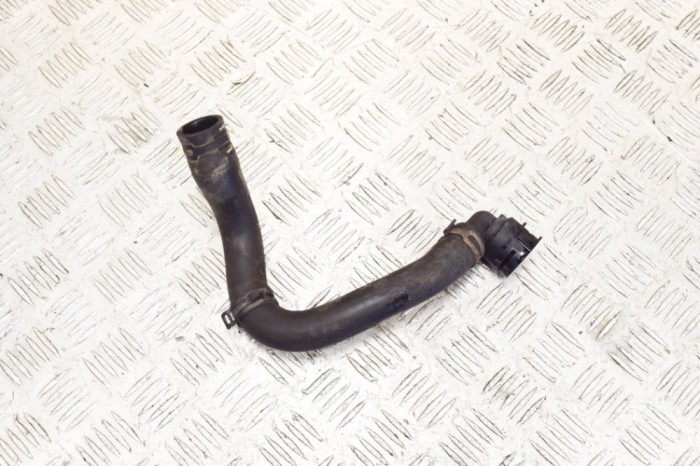 Furtun de lichid de răcire VW TIGUAN 5N_ 2014 OEM: 7N0122073T 13885513